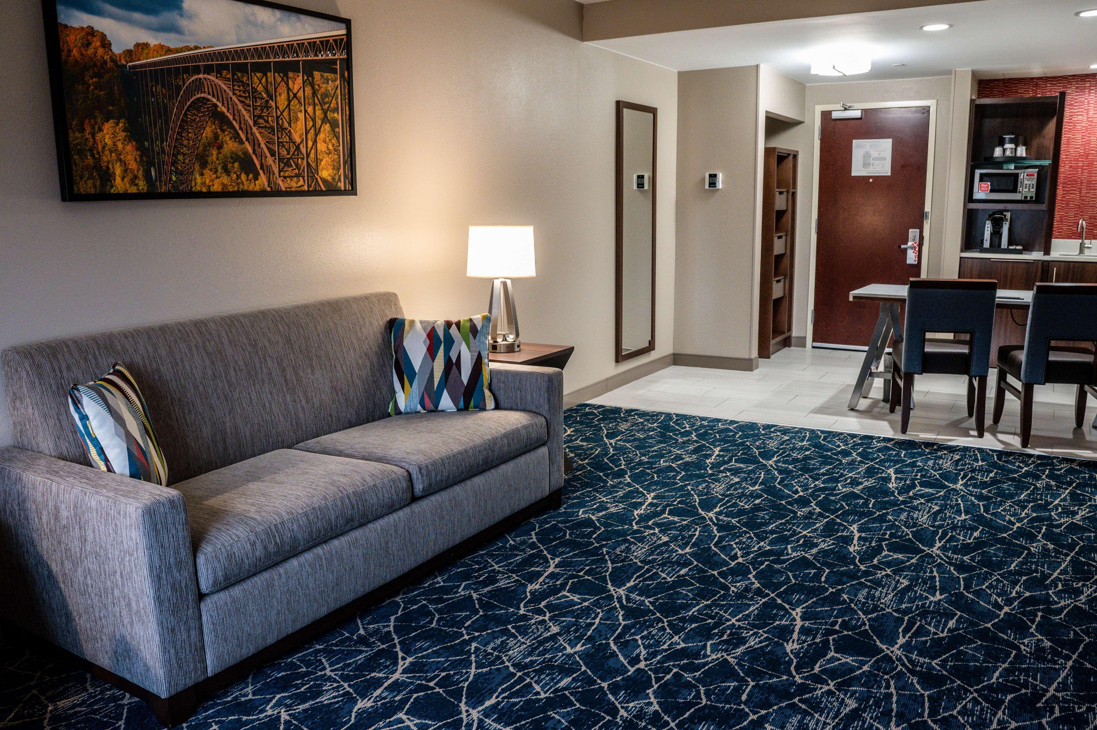 Hilton Garden Inn Fayetteville/Fort Bragg Exterior photo