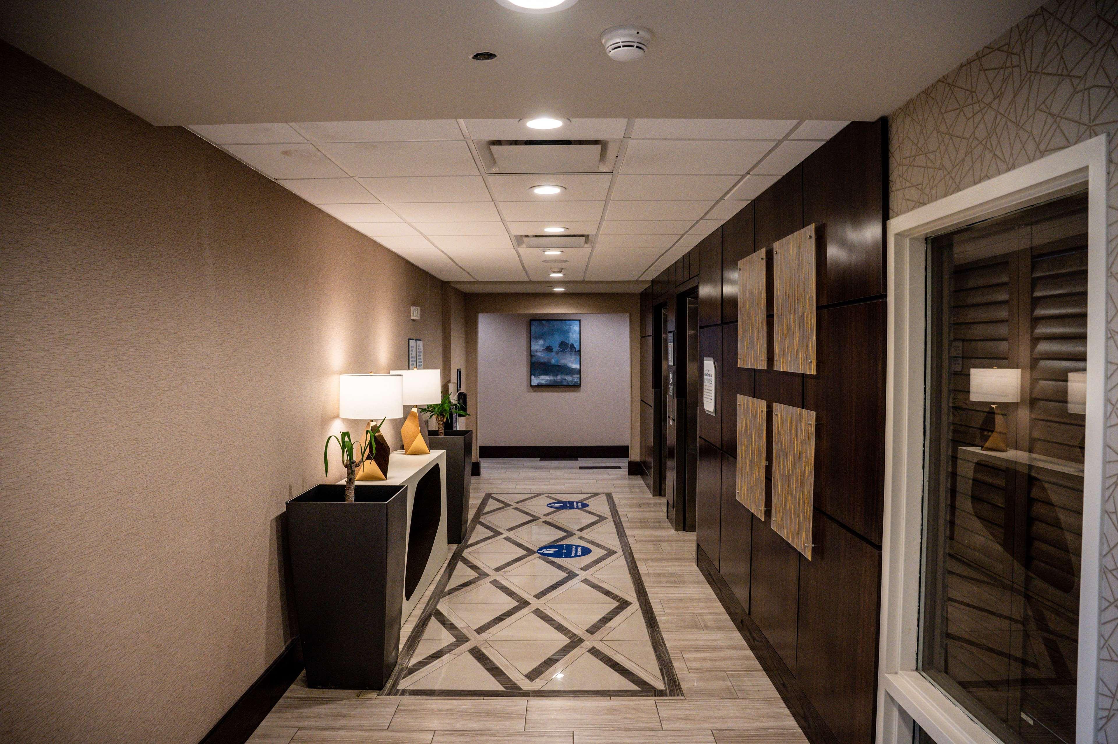 Hilton Garden Inn Fayetteville/Fort Bragg Exterior photo