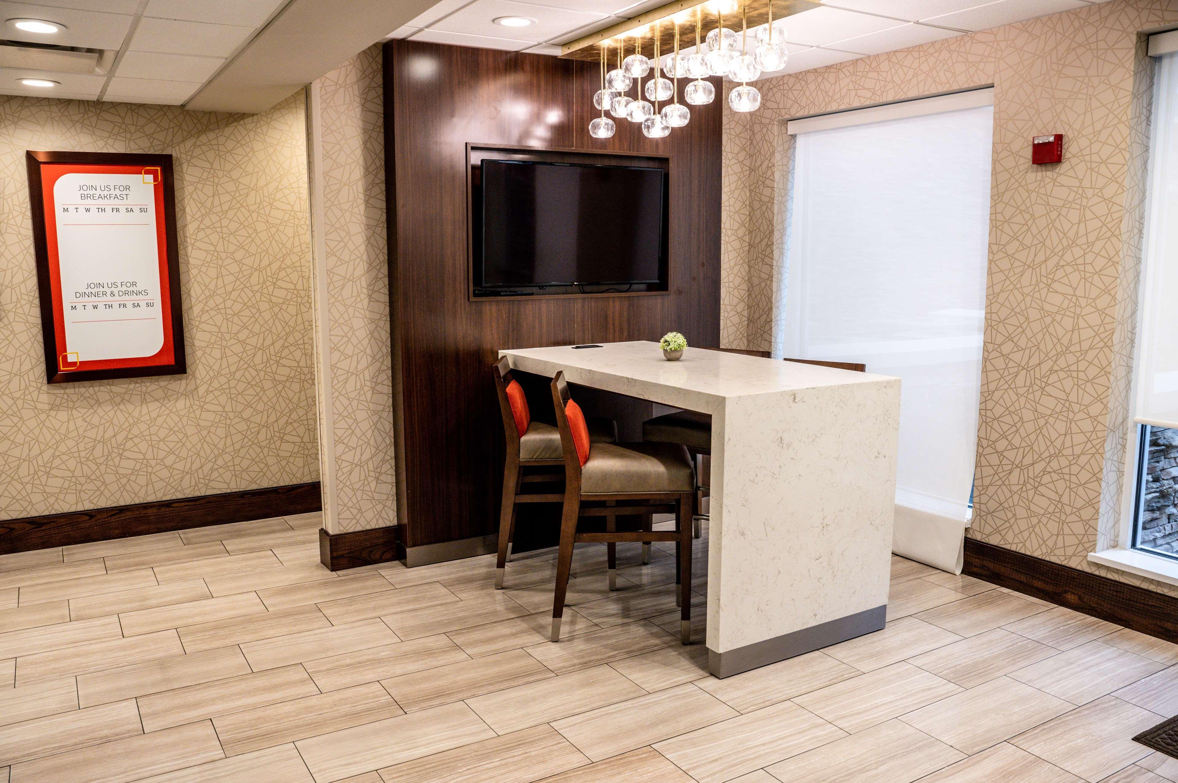 Hilton Garden Inn Fayetteville/Fort Bragg Exterior photo